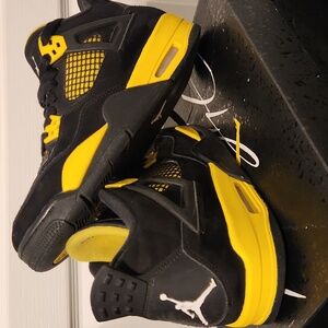AIR JORDEN 4 RETRO